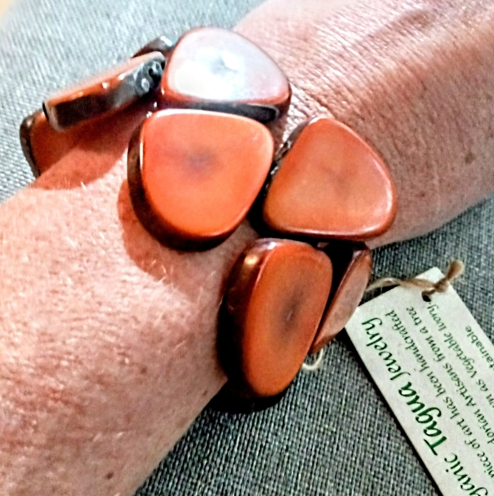 Orange geometric shape stretchable bracelet